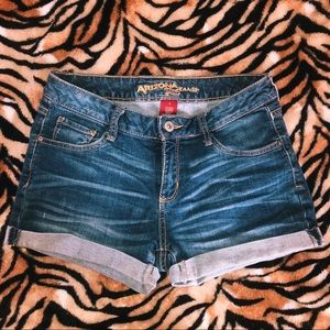 ✰ SIZE 5 ARIZONA SHORTS ✰